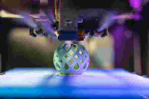 3D打印如何在制造业的数字化转型中增强中小企业的能力
